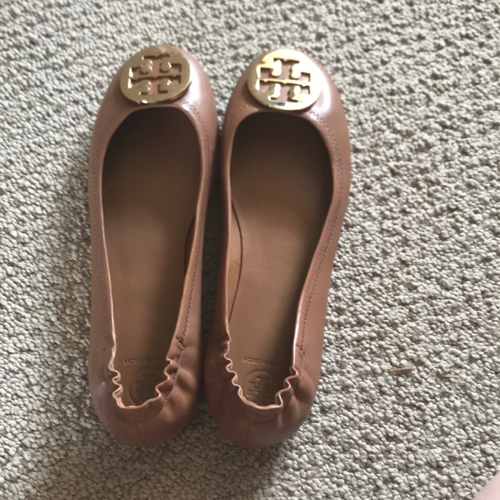 Beautiful Tory Burch Minnie Flats
